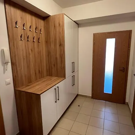 Razula Apartment *